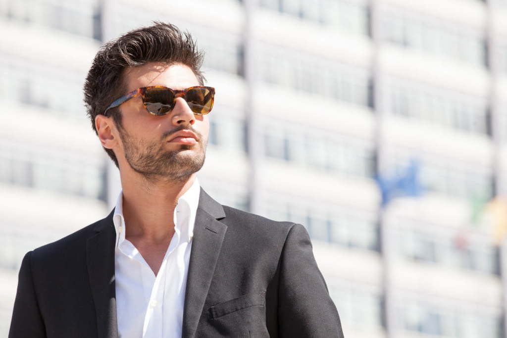Tips to Consider When Buying Men’s Sunglasses