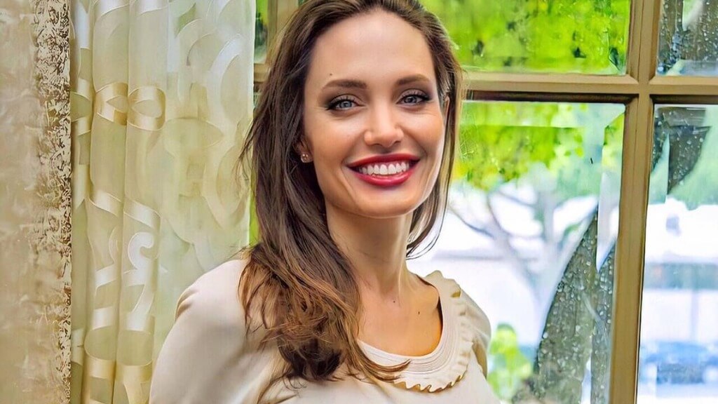 Angelina Jolie: most beautiful women in the World